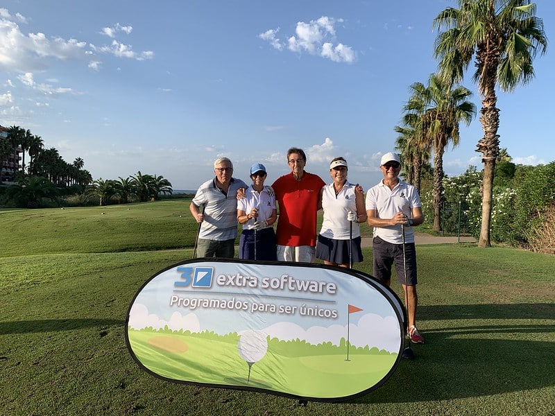 Juan Carlos de MErcado y PArticipantes Torneo de golf Extra Software 34 aniversario